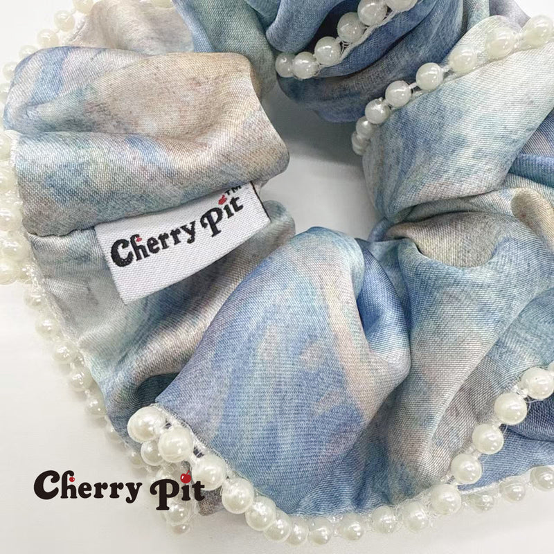 sky pattern scunchie with pearls trim