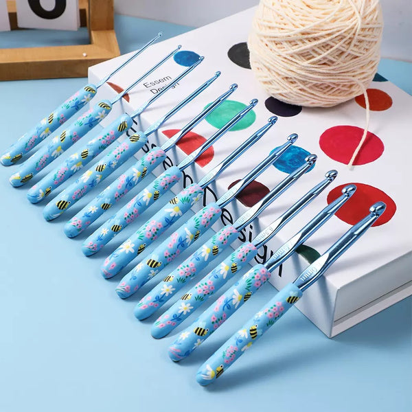 Blue bee printted crochet set-12pcs Kit include the bag