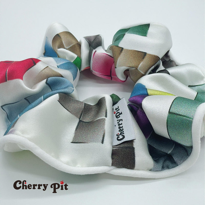 100%silk fabric geometry print scunchie