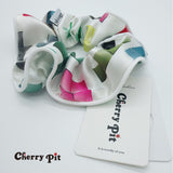 100%silk fabric geometry print scunchie