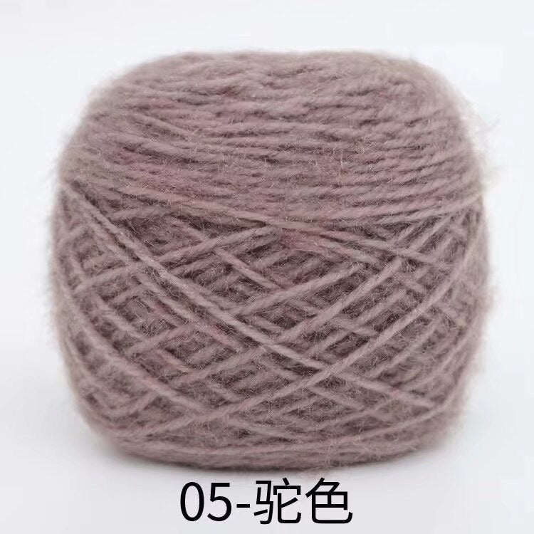 Polyester squirrel fluff solid color yarn&nbsp;