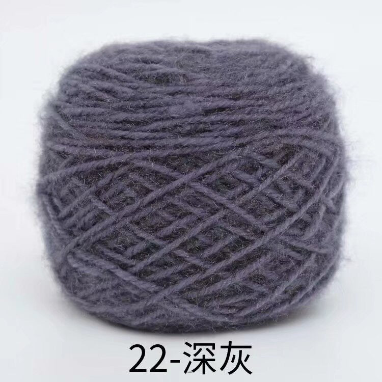 Polyester squirrel fluff solid color yarn&nbsp;